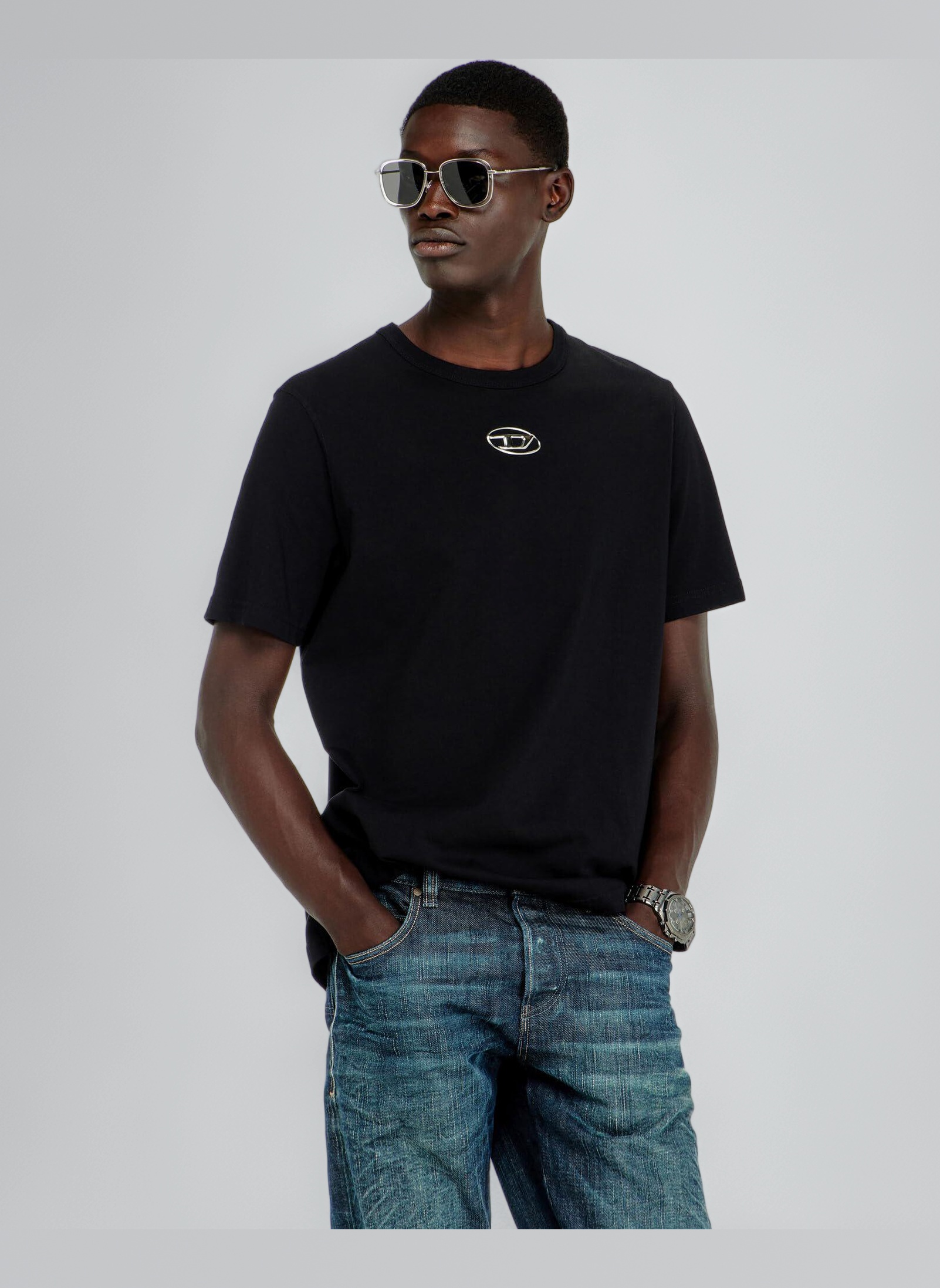 Amazon.co.jp: [ディーゼル] メンズ Tシャツ ロゴ オーバルD